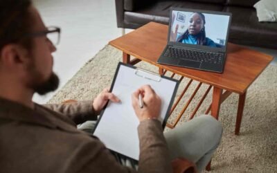 Online Psychotherapist Stigma: Is the Expert Advice Correct?