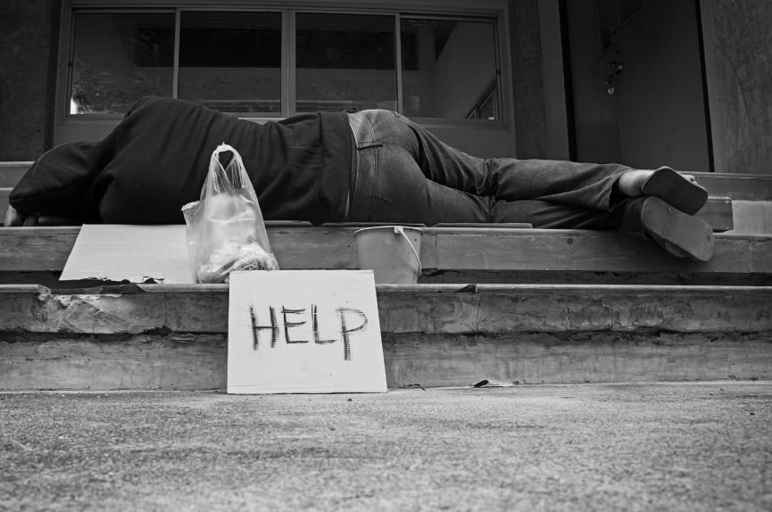 East Coast Telepsychiatry plays a vital role by offering telepsychiatry services that bring mental health support to homeless populations. The role of telepsychiatry in mental health care is transformative, making services accessible and reducing barriers for underserved communities. By raising awareness about homelessness, advocating for mental health integration, and volunteering to support shelters, individuals can contribute to systemic solutions. Homelessness and mental health care are deeply interconnected, with food insecurity solutions playing a critical role in improving outcomes. Telehealth access for homeless populations addresses barriers to mental health care by providing consistent, compassionate support. Community engagement for homeless aid is vital in creating comprehensive solutions to systemic challenges.