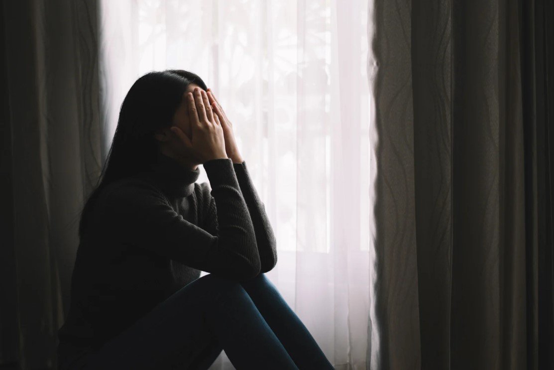 Individuals with Histrionic Personality Disorder often exhibit excessive emotionality and attention-seeking behavior. Their dramatic behavior and emotional instability can strain relationships and hinder daily functioning. Psychotherapy for personality disorders, particularly cognitive-behavioral therapy, has been effective in helping individuals manage these symptoms. Understanding the signs of Histrionic Personality Disorder is crucial for early intervention. If you recognize patterns of attention-seeking behavior and emotional instability in yourself or others, consider consulting a mental health professional. Effective psychotherapy for personality disorders can lead to significant improvements in managing HPD symptoms.