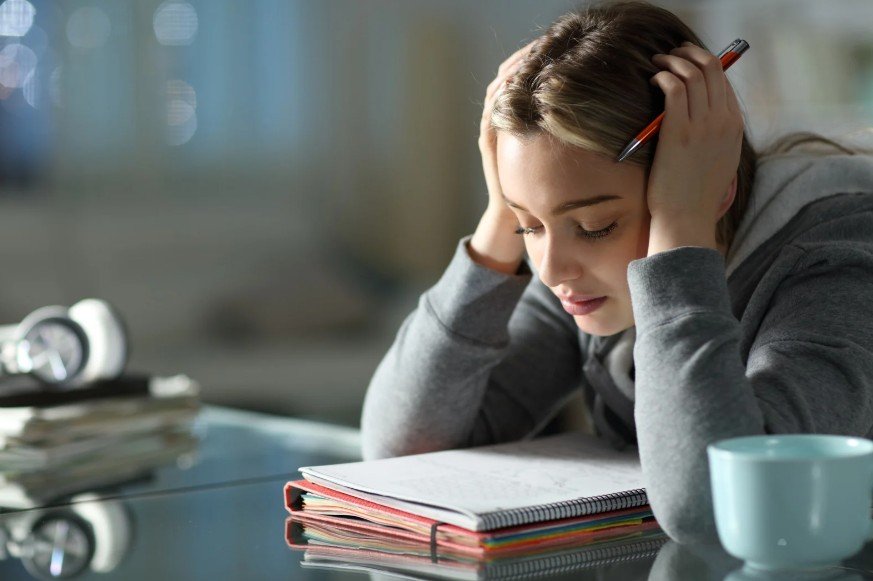 Why Can’t I Focus? Signs Of Adult ADHD And Ways To Get Help Now
