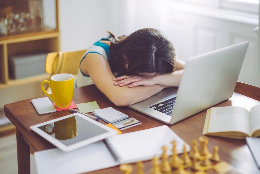 Overwhelmed And Burned Out? Signs You Need Help Now